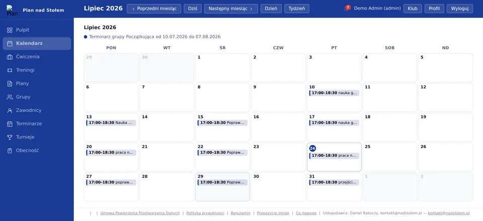 Widok miesięczny kalendarza w PNS z zaplanowanymi treningami grupy Początkująca